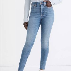 Madewell Petite High-Rise Skinny Jeans in Ainsworth Wash: Raw-Hem Edition